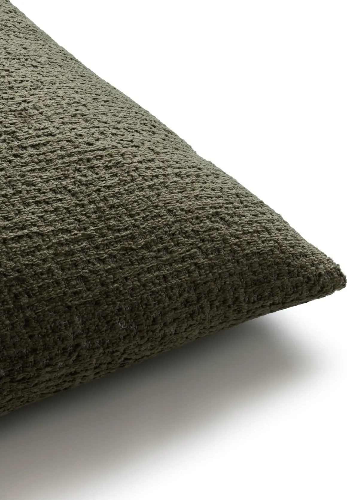 BeautiQ - Chic kussen 60x60cm in de kleur Olijf - COCOmaison