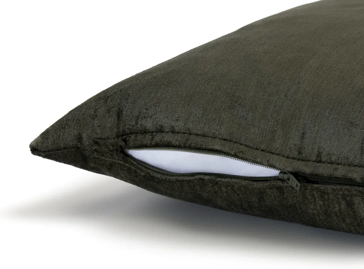 BeautiQ - Class kussen 45x45cm in de kleur Olijf - COCOmaison