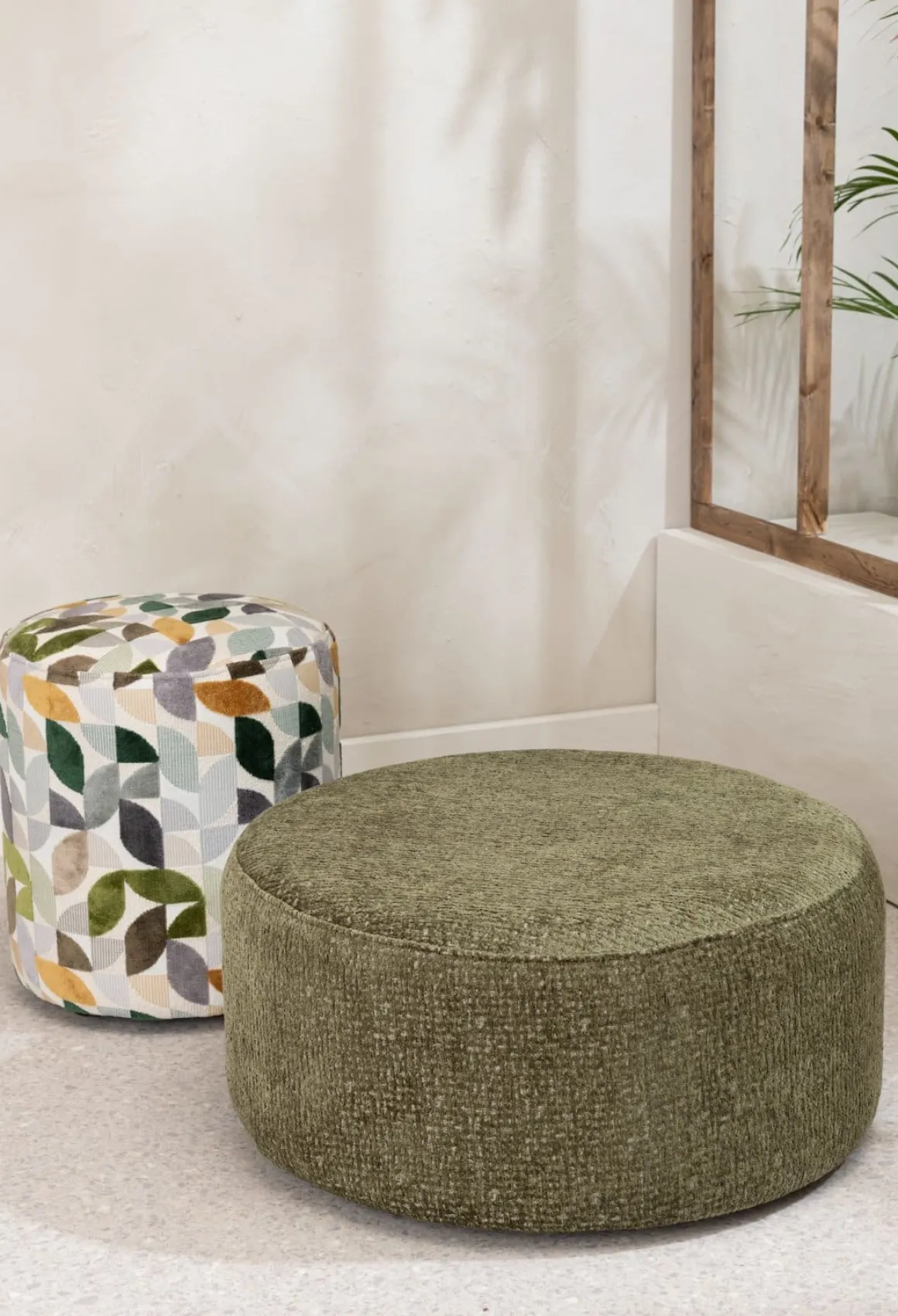 BeautiQ - Elite poef - rond 42 cm in de kleur Olijf