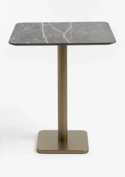Brest bartafel marble light grey (75x75cm) in kleur Goud