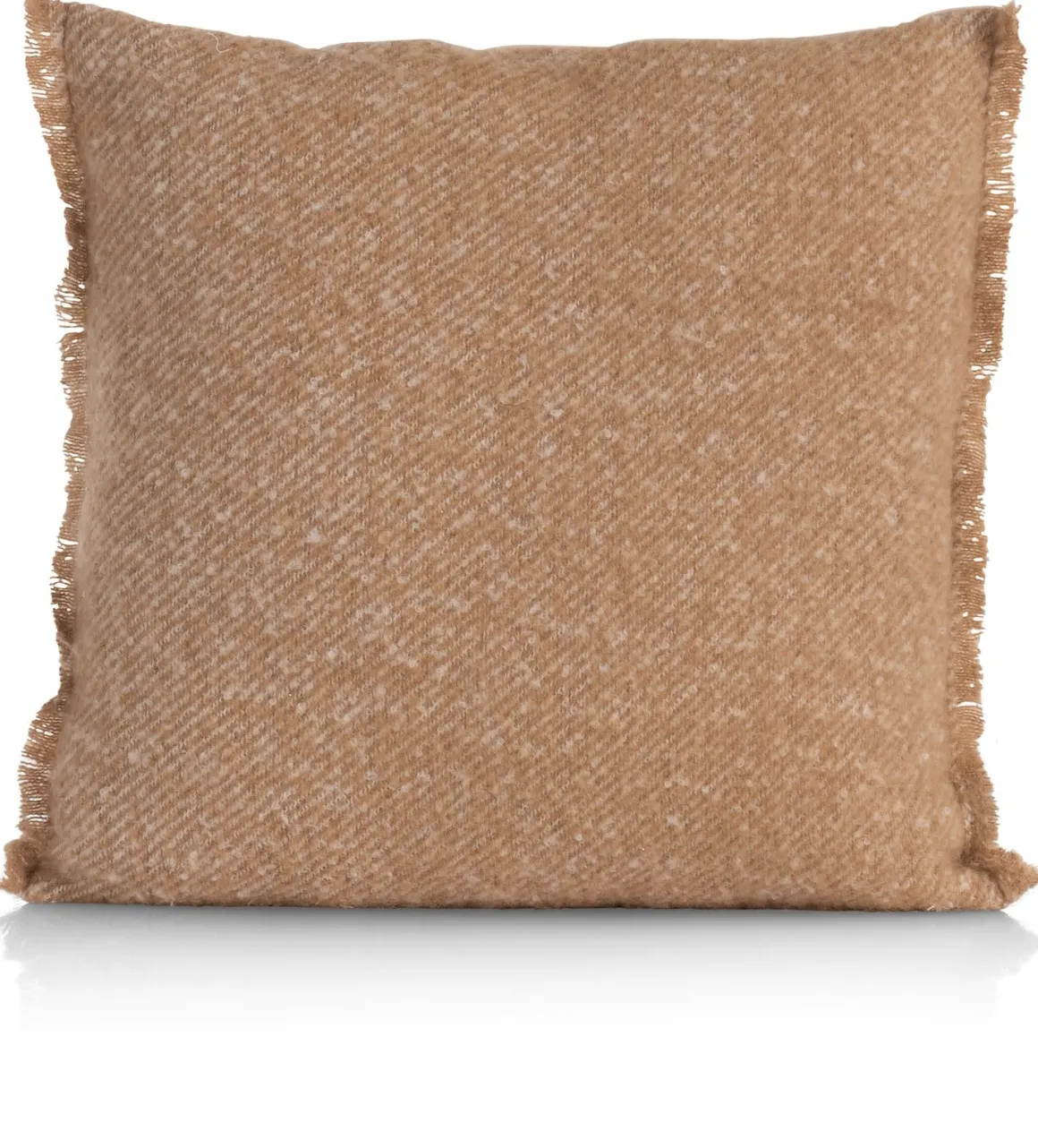 Camel kussen 47x47cm in kleur Okergeel shop je bij COCOmaison