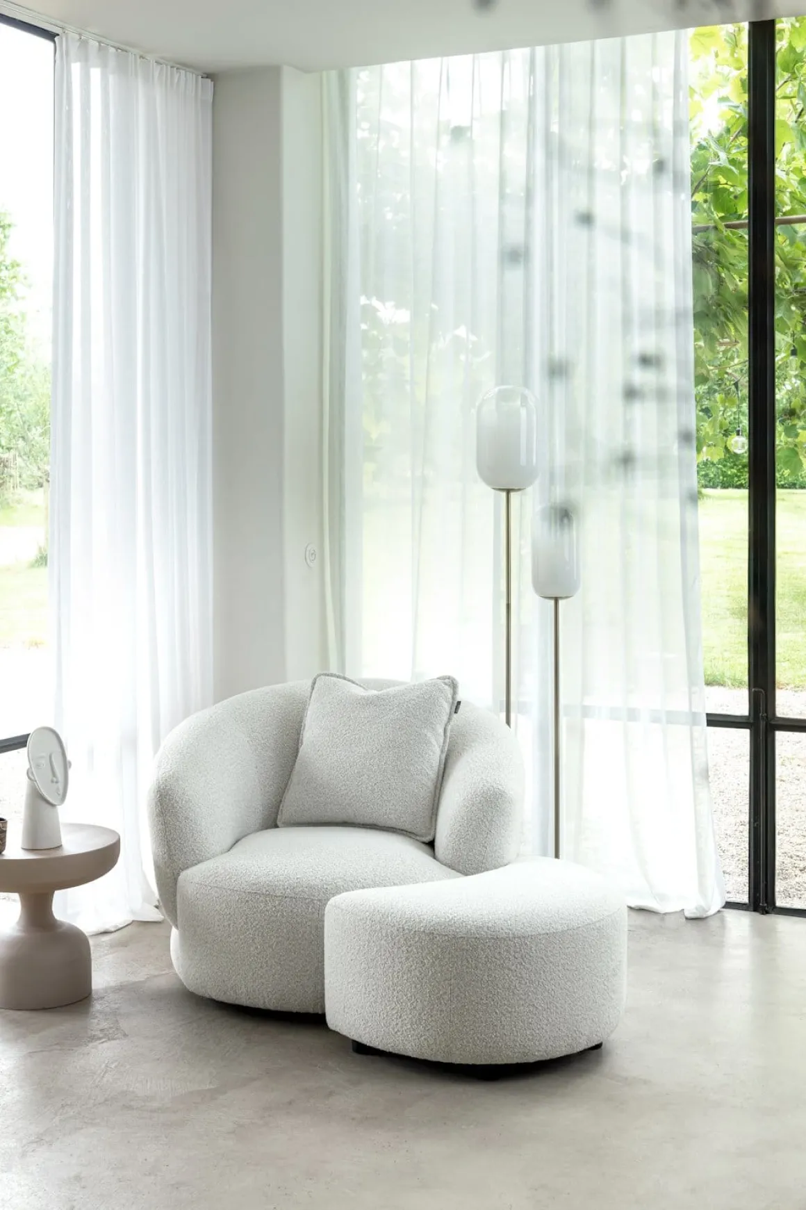 Cervos, poef/hocker bij fauteuil draaibaar klein