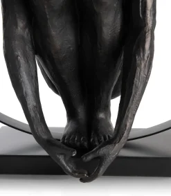 Circle Lady beeld H54cm in de kleur Zwart - COCOmaison