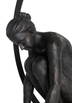 Circle Lady beeld H54cm in de kleur Zwart - COCOmaison