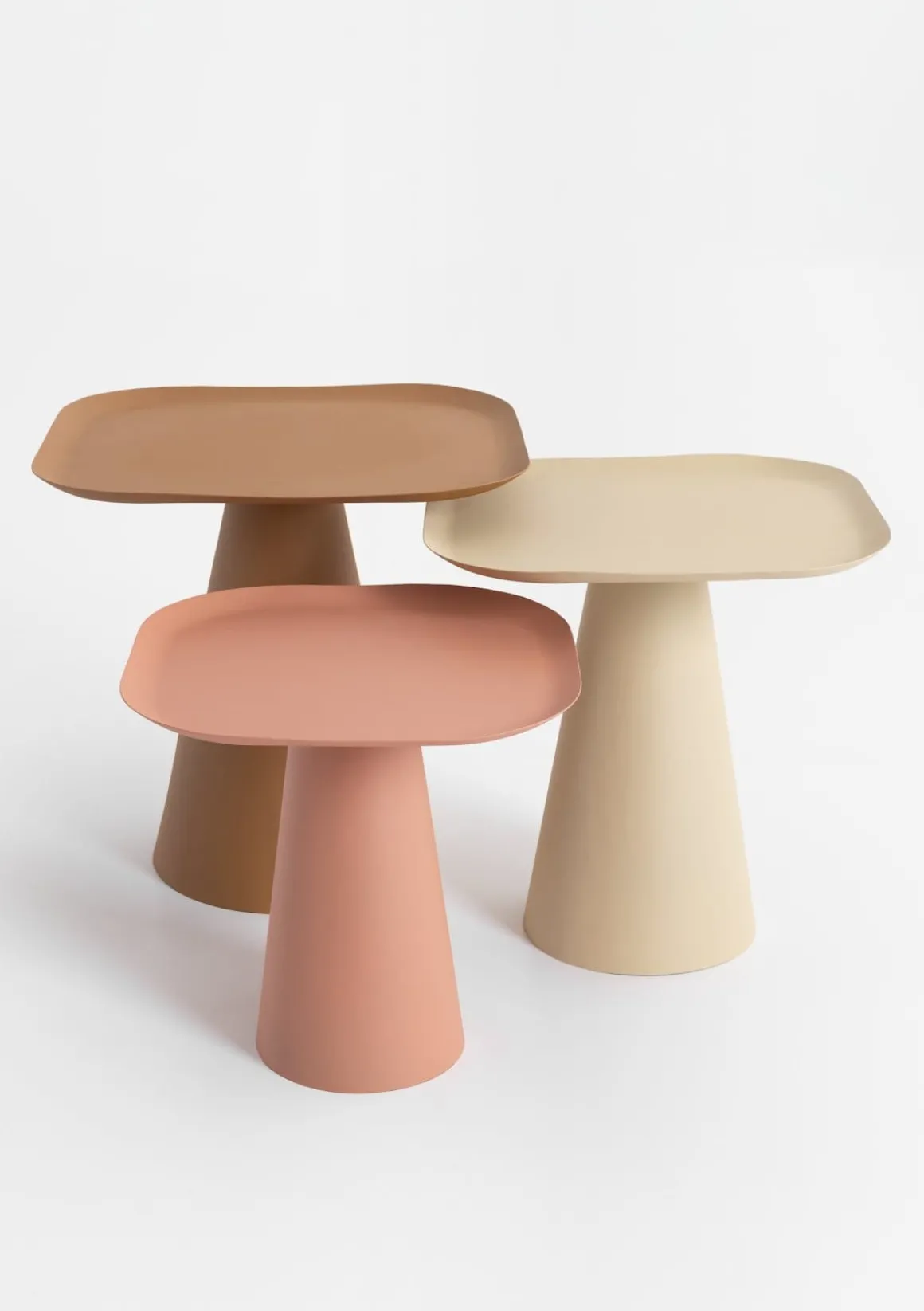 COCOmaison, Leah bijzettafel H46cm - Cremekleurig