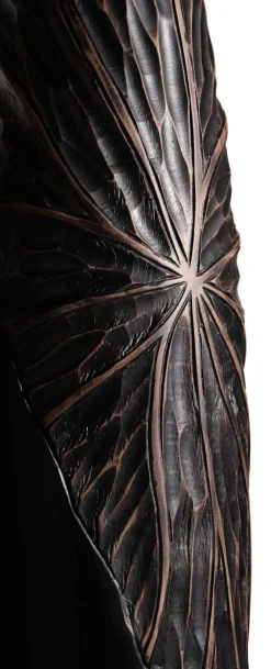 Faye vaas H107cm in de kleur Zwart - COCOmaison