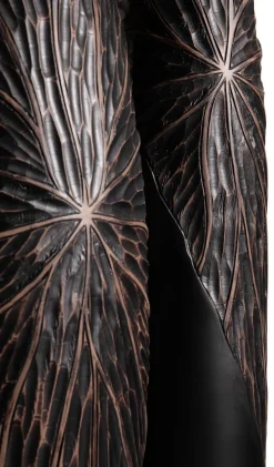 Faye vaas H107cm in de kleur Zwart - COCOmaison