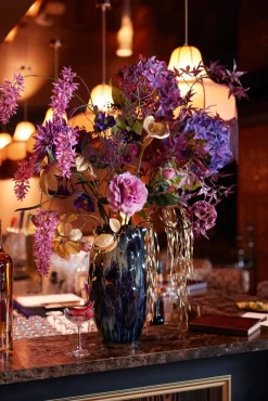 Julius vaas H45cm in kleur Blauw shop je bij COCOmaison