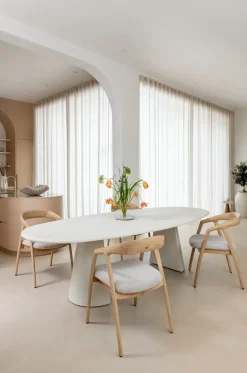 LUND eetkamertafel ovaal 210 x 120 cm. cone poot - XOOON