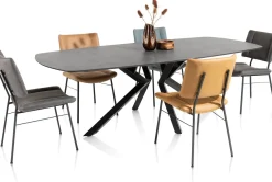 Masura ovale eettafel met zwarte metalen poot 200x105cm