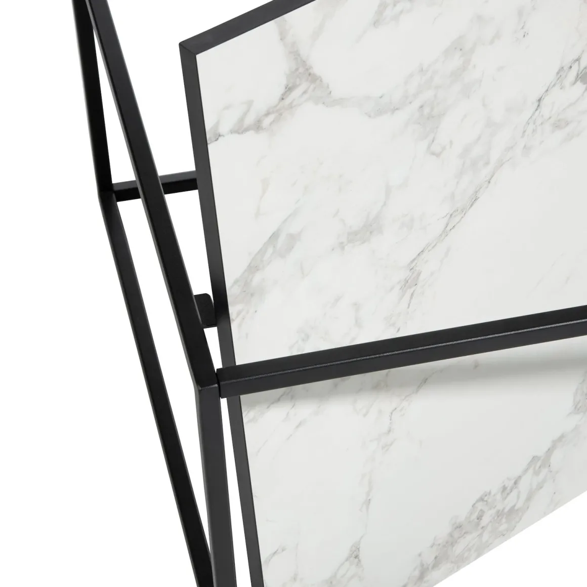 Stand Up salontafel in de kleur Zwart - COCOmaison