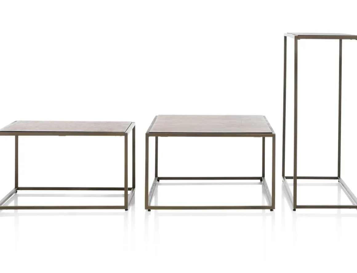 Stand Up salontafel in de kleur Goud - COCOmaison