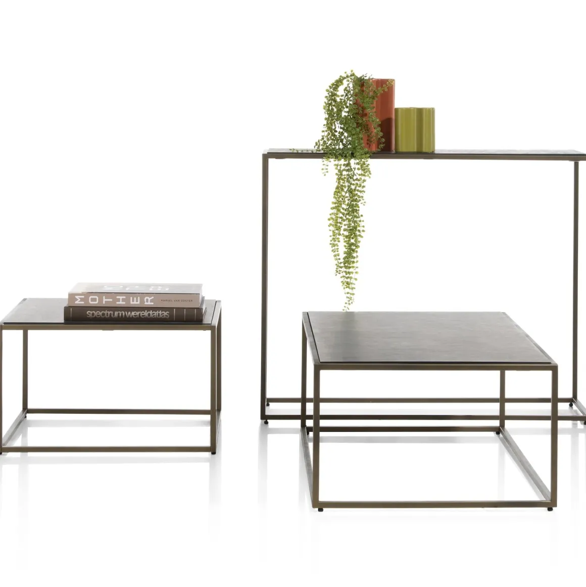 Stand Up salontafel in de kleur Goud - COCOmaison