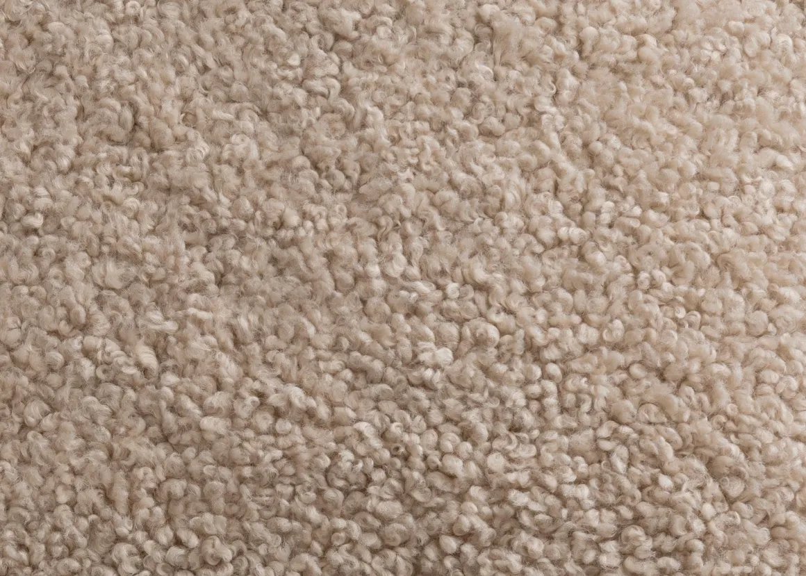 Teddy kussen 45x45cm in de kleur Beige - COCOmaison