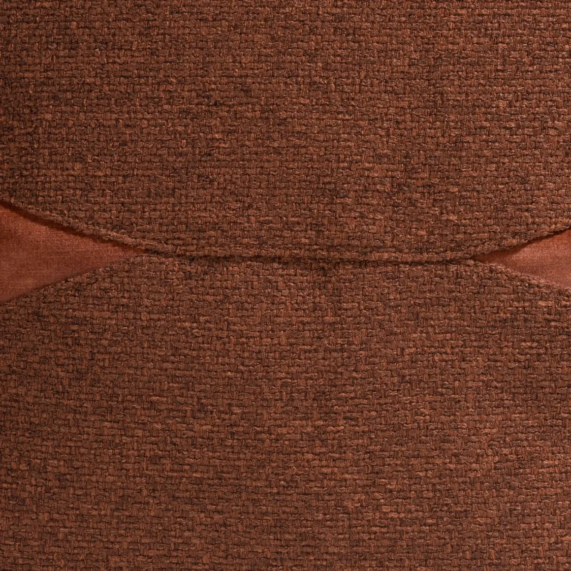 Timeless Aria kussen 45x45cm in de kleur Koper - COCOmaison