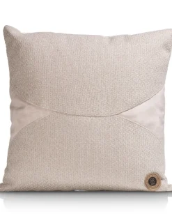 Timeless Aria kussen 45x45cm in de kleur Beige - COCOmaison