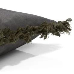 Timeless Mila kussen 30x50cm in de kleur Olijf - COCOmaison