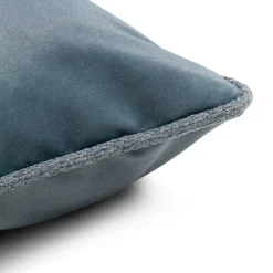 Timeless Sean kussen 60x60cm in de kleur Blauw - COCOmaison