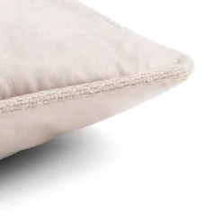 Timeless Sean kussen 60x60cm in de kleur Beige - COCOmaison