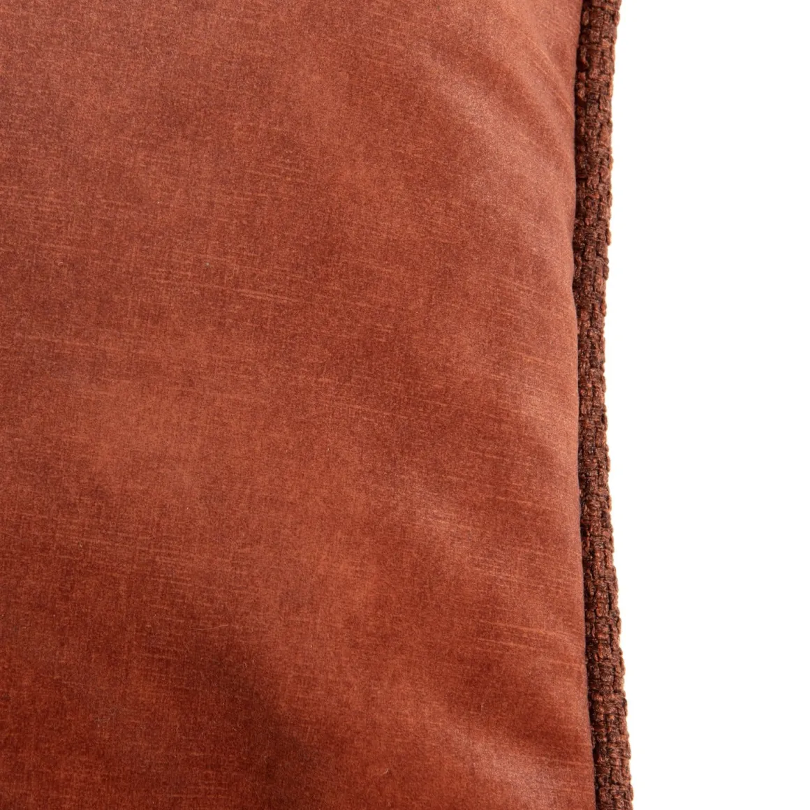 Timeless Sean kussen 60x60cm in de kleur Koper - COCOmaison