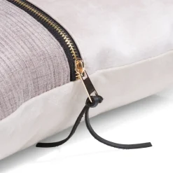 Timeless Sofia kussen 45x45cm in de kleur Beige - COCOmaison