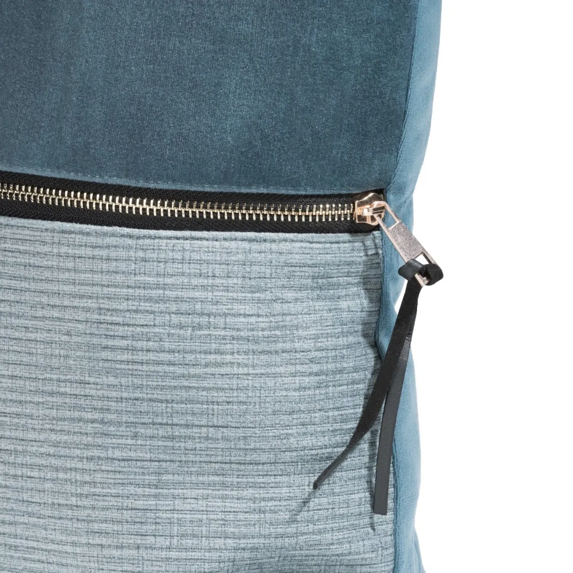 Timeless Sofia kussen 45x45cm in de kleur Blauw - COCOmaison